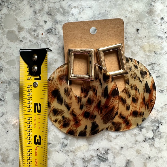 Leopard Print Acrylic Statement Earrings - Picture 3 of 9
